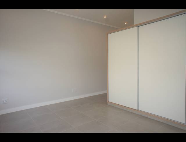 4 BEDROOM HOUSE FOR SALE IN PALM LAKES ESTATE